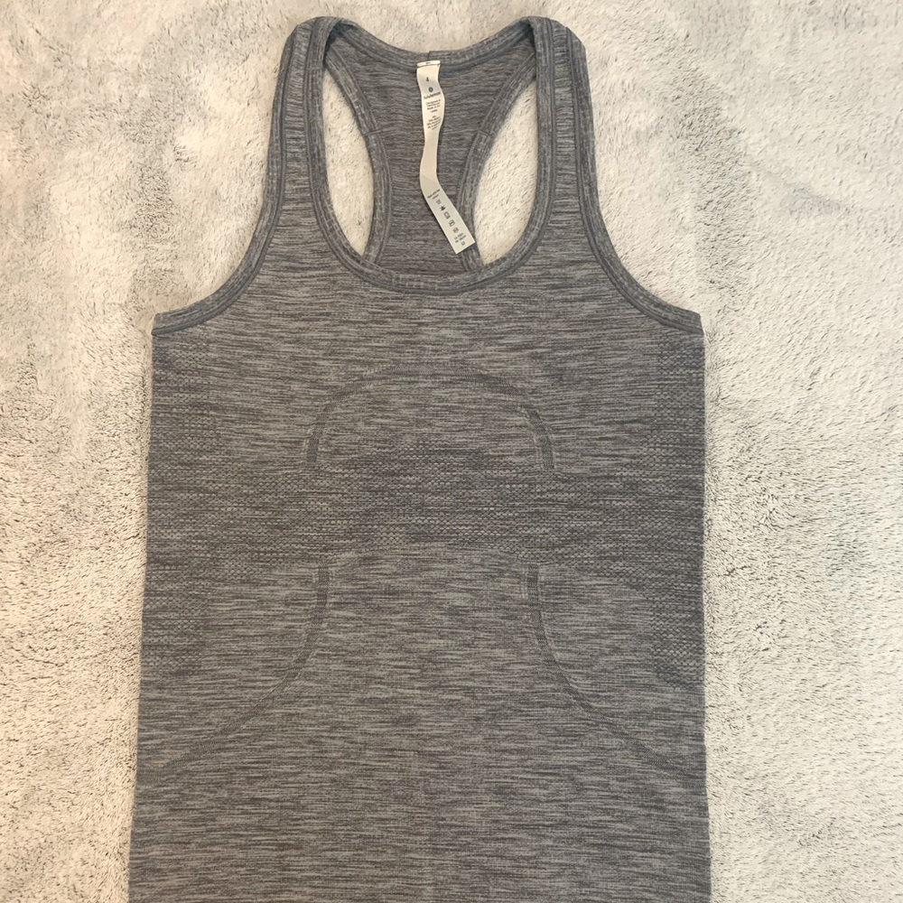 Lululemon In Training for Greatness Tank, Size 4, Marbled Gray, New w/o tags